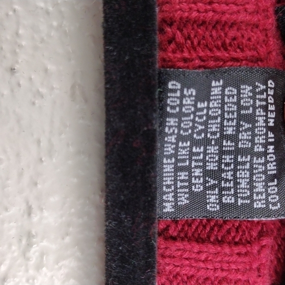 Consensus Sportswear Burgundy Cable Knit  Crewneck Long Sleeve Pullover Sweater - Picture 5 of 10